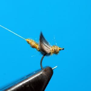 Detached Body No-Hackle Dry Fly